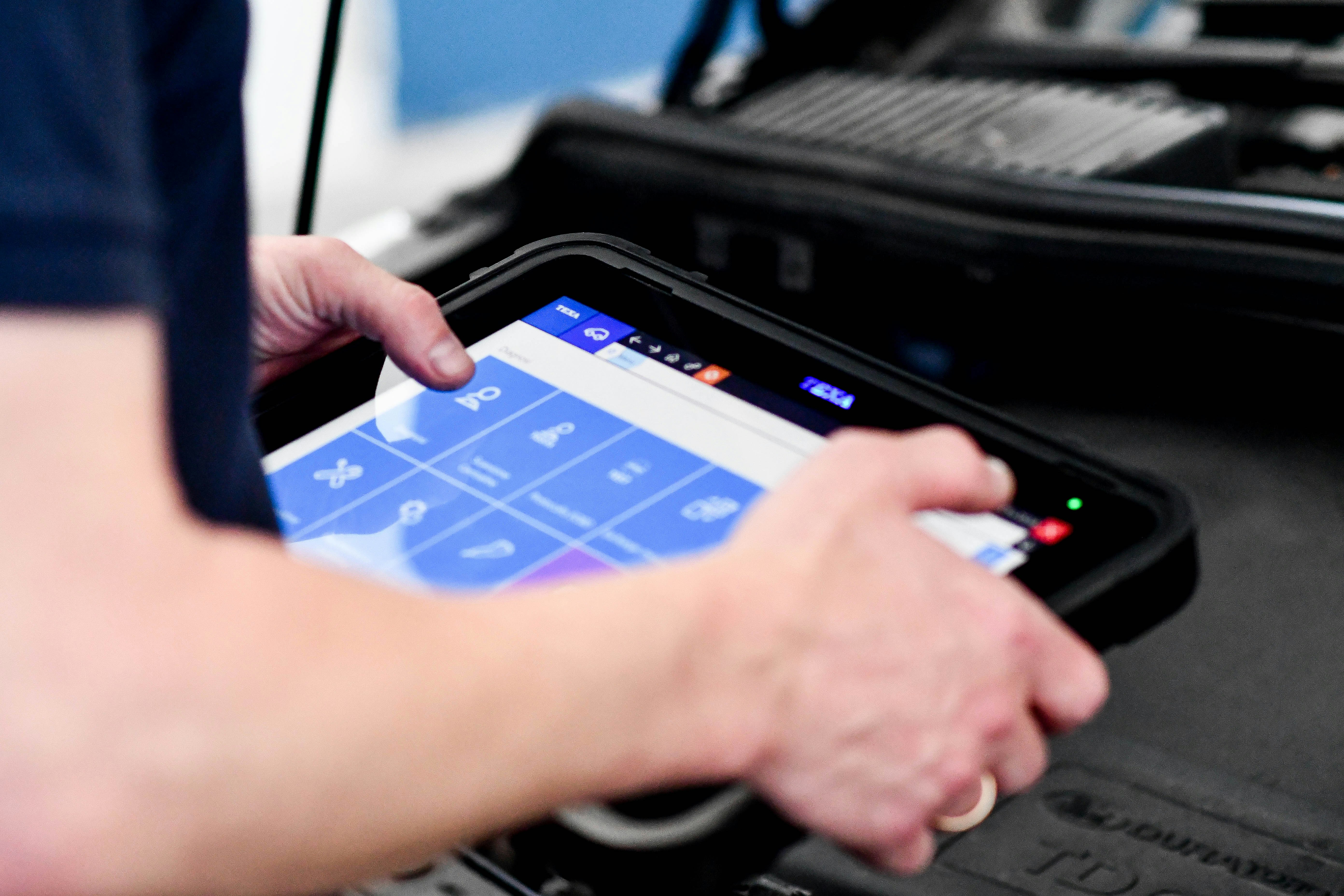 Car engine diagnostics